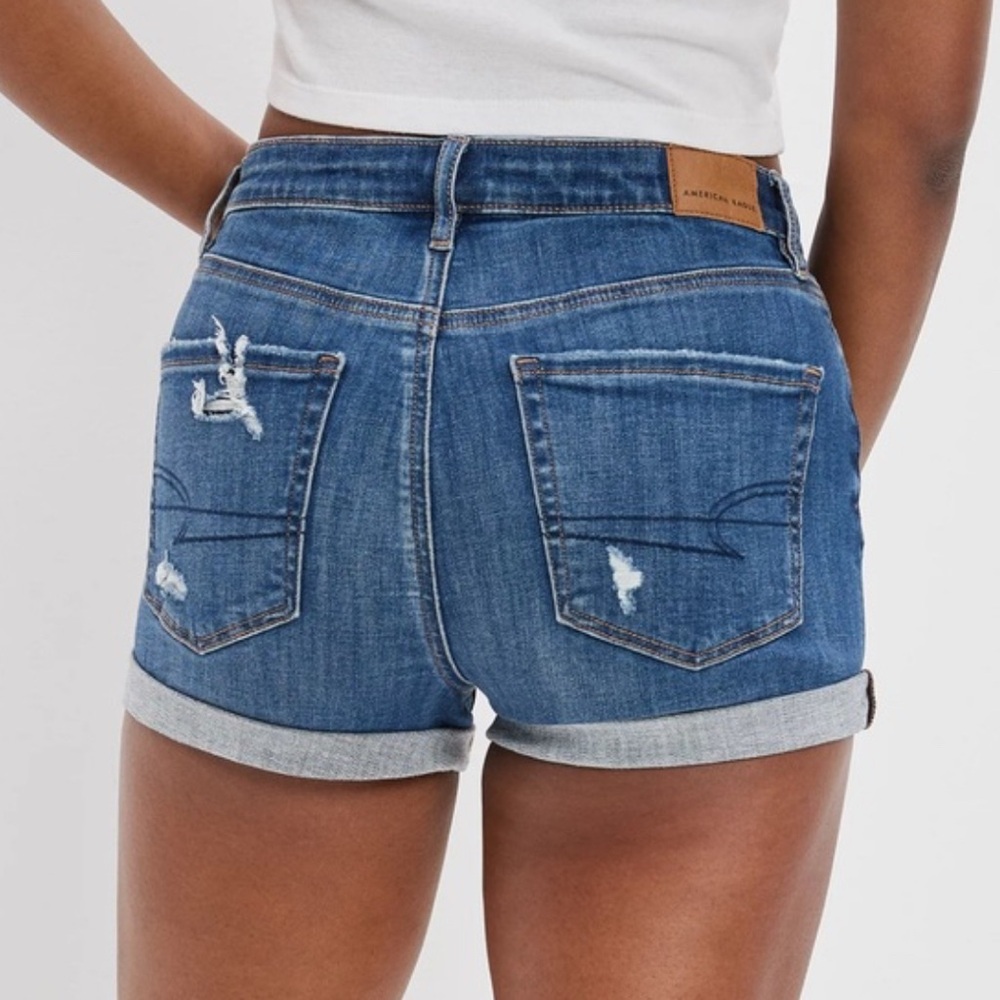 American Eagle Next Level High V Rise Shortie Denim Short Size 4 inseam 3” - Picture 2 of 9